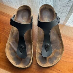 Birkenstock Gizeh sandals